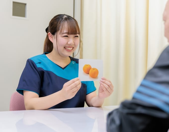 言語聴覚療法
